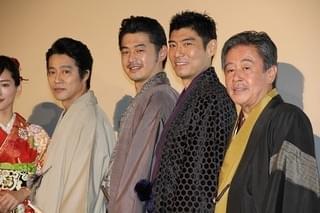 綾瀬はるか、着物姿に恥じらいも「う、う、嬉しいものです」