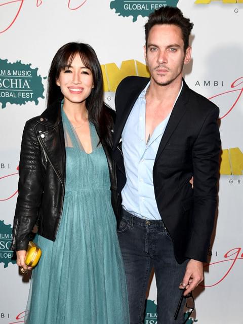 ジョナサン・リース＝マイヤーズがパパに 婚約者が男児出産