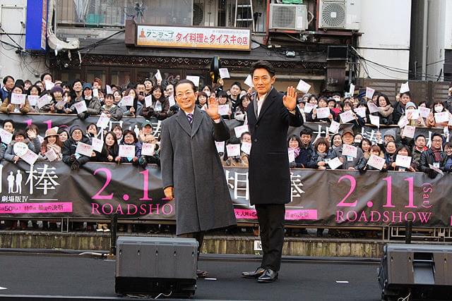 水谷豊＆反町隆史「相棒」劇場版イベントで道頓堀に 5000人の歓声でパレードさながら