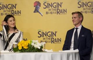 ミュージカル「雨に唄えば」アダム・クーパーに天海祐希が熱烈ラブコール！