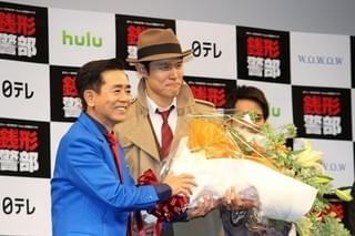 “ルパン三世”栗田貫一が絶賛！「銭形警部」鈴木亮平の役者魂に拍手喝さい