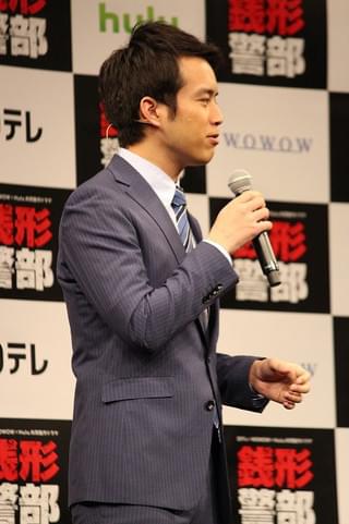 “ルパン三世”栗田貫一が絶賛！「銭形警部」鈴木亮平の役者魂に拍手喝さい