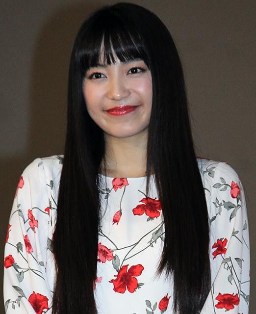 綾野剛、後輩miwa＆坂口健太郎の誕生日サプライズに感激「ますます好きになりそう」