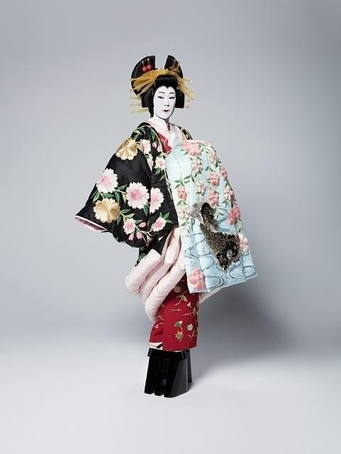 俎板帯＆約20センチ高下駄が艶やか