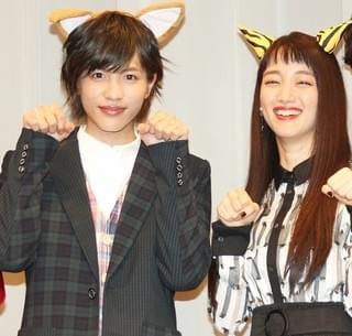 志尊淳、犬耳つけて可愛すぎるペットに変身！上目遣い子犬ポーズも