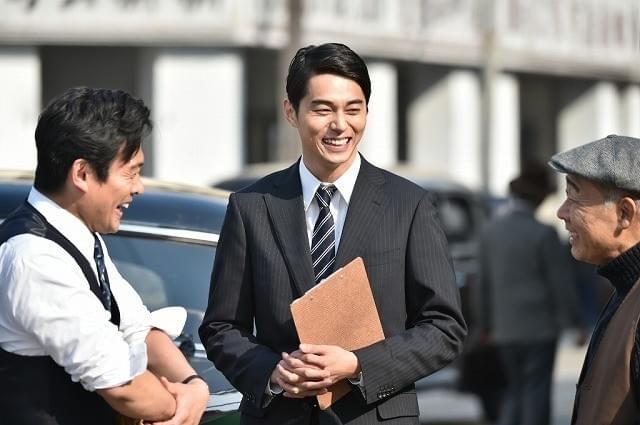 東出昌大が若き営業マンに