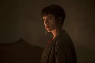 スカーレット・ヨハンソンの“顔”が外される!?「ゴースト・イン・ザ・シェル」最新映像入手