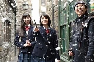 広瀬すず＆中条あやみ、USJにサプライズ登場！「チア☆ダン」コラボダンス披露