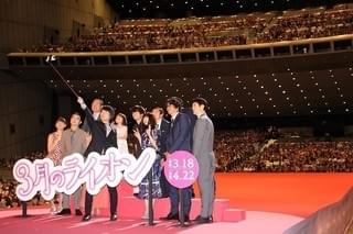 有村架純、神木隆之介の現場での“奇行”を目撃!?「枕の下に何か忍ばせていた」