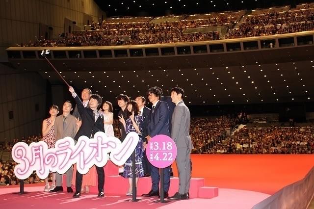 有村架純、神木隆之介の現場での“奇行”を目撃!?「枕の下に何か忍ばせていた」