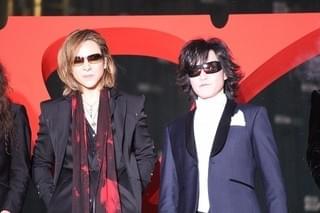 「X JAPAN」YOSHIKI、感激に声震わせファンに感謝 メンバー5人が六本木に降臨