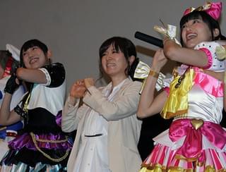 紺野あさ美アナ、最後の公の場!?でアニメ「プリパラ」のダンス披露 笑顔で決めポーズも