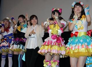 紺野あさ美アナ、最後の公の場!?でアニメ「プリパラ」のダンス披露 笑顔で決めポーズも