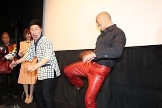 武田幸三、すっちー×吉田裕の鉄板ネタ“乳首ドリル”のえじきに！