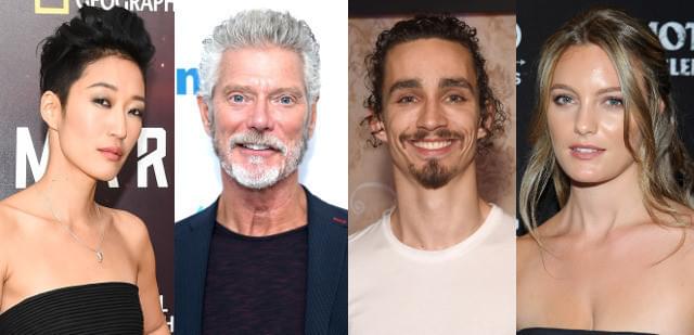 スティーブン・ラングが新人俳優陣を盛り立てる