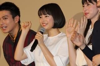 広瀬すず、主演映画「チア☆ダン」初日に感極まる「心から幸せ」