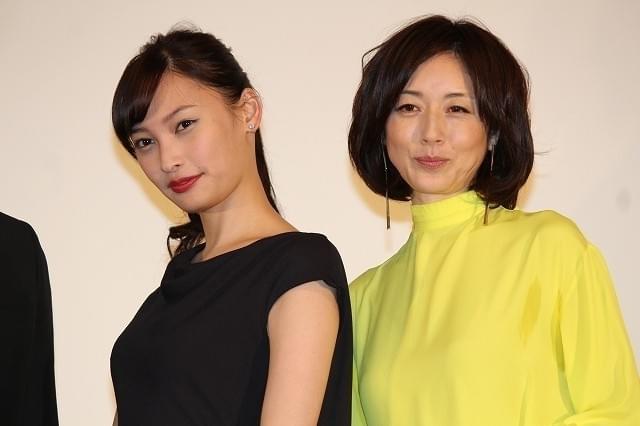 大政絢と高岡早紀