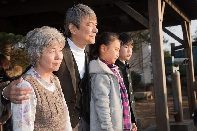 「八重子のハミング」場面カット