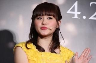 ミュージカル界の黄金カップル・昆夏美＆山崎育三郎「美女と野獣」日本版を生披露！