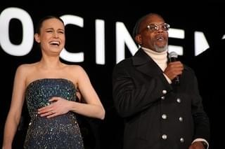 トム・ヒドルストン＆ブリー・ラーソン、GACKTオススメのゴールデン街に興味津々