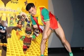 小島よしお、レゴランド登場に親子客400人歓声 狩野英孝への友情も吐露