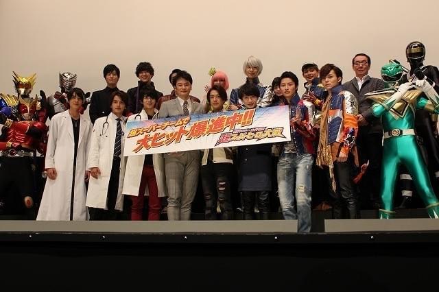 飯島寛騎＆岐洲匠「超スーパーヒーロー大戦」人気キャラ登場に大興奮「子供になった気分」