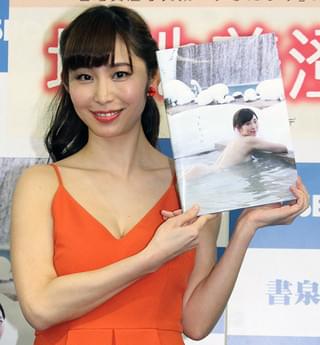 東北No.1美女アナ・塩地美澄、写真集で究極のセクシー追求「こんもりしたでん部お見せできた」