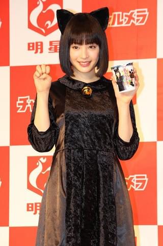 広瀬すず、キュートな“黒ネコ役”に初挑戦！「今だからできる役を大切にしたい」