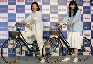 吉田羊、小松菜奈と「ただただじゃれ合う」CMに満足げ「心が和む」