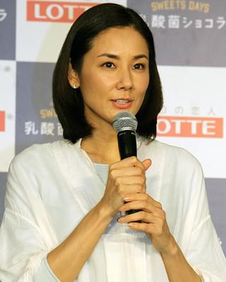 吉田羊、小松菜奈と「ただただじゃれ合う」CMに満足げ「心が和む」