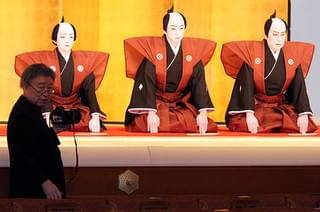 高麗屋親子三代、歌舞伎座で初の襲名口上写真に幸四郎も感慨「うれしゅうございます」