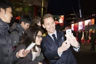 トム・ヒドルストンの「キングコング」世界5大都市ツアー写真が一挙お披露目！