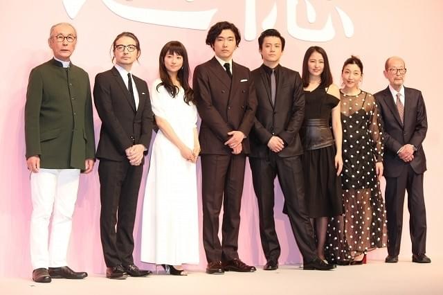 岡田准一に高倉健さんの面影 巨匠・降旗康男監督＆木村大作の称賛に「精進したい」