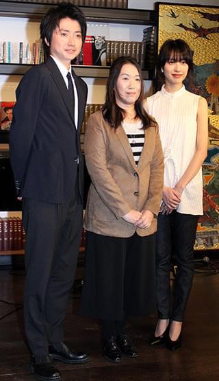 藤原竜也「服のセンスも悪いし猫背」湊かなえさんの太鼓判!?に安ど「批判されたら監督のせい」