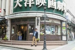 「SING シング」吹き替えキャスト・内村光良、創業70年超の福岡の老舗劇場を来訪！