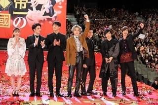 菅田将暉＆野村周平ら「帝一の國」キャストの太鼓演舞にファン4000人熱狂！