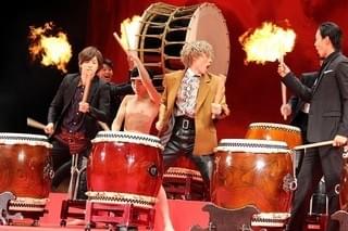 菅田将暉＆野村周平ら「帝一の國」キャストの太鼓演舞にファン4000人熱狂！