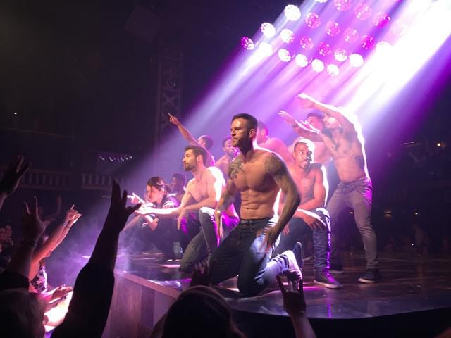 マッチョガイのセクシーダンスに歓喜！ラスベガスの「MAGIC MIKE LIVE」潜入レポート