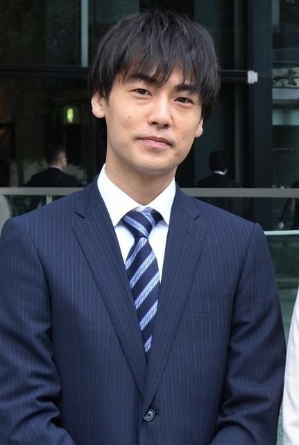 「社長室の冬」福士誠治＆南沢奈央、チラシ配り挑戦も悪戦苦闘