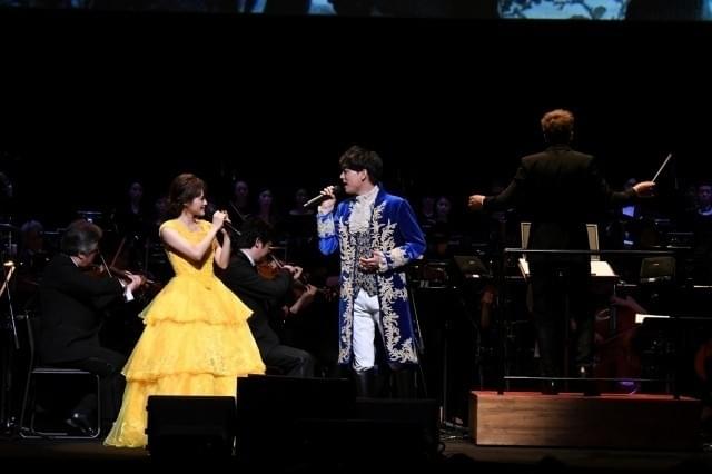 吹き替えを担当した昆夏美と山崎育三郎もサプライズ登場