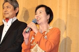 升毅、長編初主演作のパートナー・高橋洋子への愛あふれる短歌を披露！