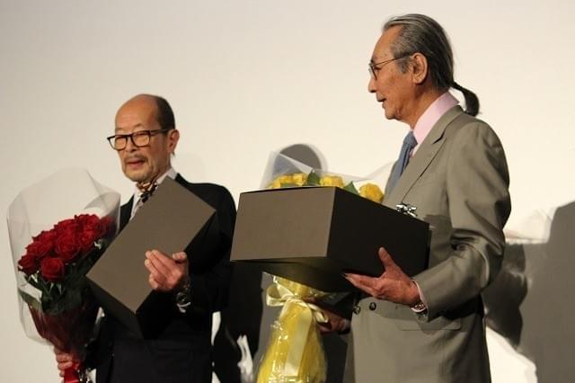 岡田准一、芸能界デビュー前の秘蔵写真＆エピソード告白で赤面！