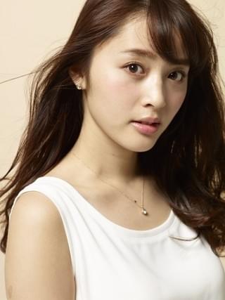 女優・神部美咲がセーラー服で“ガチ相撲”！決め技全82手解説の動画披露