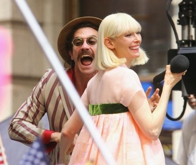 「オクジャ」撮影中のティルダ・スウィントン とジェイク・ギレンホール