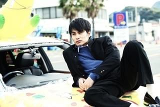 “居残り”染谷将太は空を見上げて何を思う･･･？ 「ポンチョ」新場面写真公開