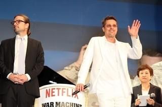 ブラッド・ピット、40分間のファンサービス！日本の熱烈歓迎に「いつも感謝」