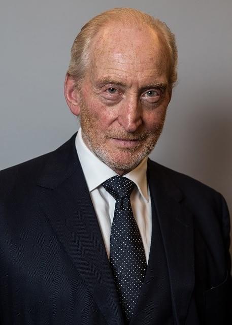 英俳優チャールズ・ダンスが参戦