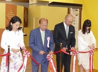 「花戦さ」高橋克実＆森川葵、松を大胆に使用した巨大いけばなに感嘆！