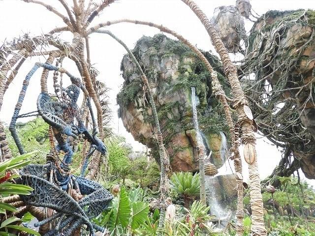 スクリーンでは味わえないリアルな体験が楽しめる