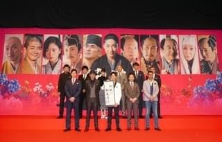 「花戦さ」千利休・佐藤浩市、秀吉・市川猿之助に「もっと踏んで」と直訴！